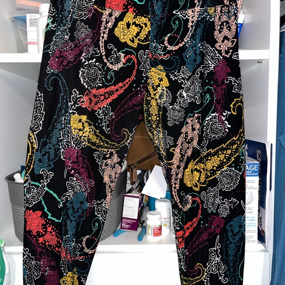 Colorful Paisley Print Tall & Curvy LuLaRoe Leggings